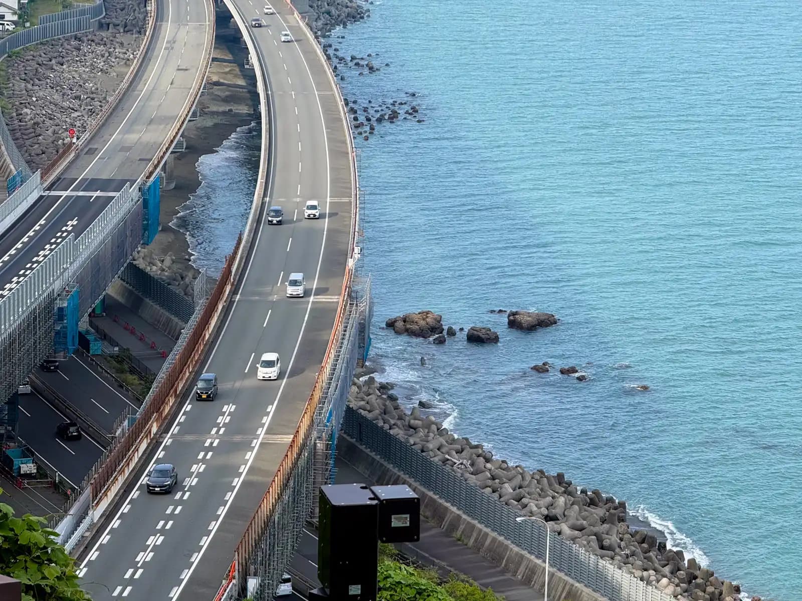 Tetrapods, rocks and asphalt. Not much of this coastline is natural anymore.
